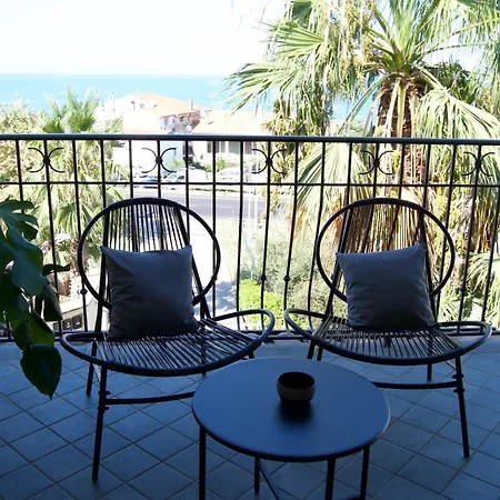 Blue Horizon Apartment